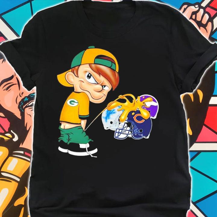 Green Bay Packer Calvin Peeing Piss On Other Teams Shirt t-shirt shirt