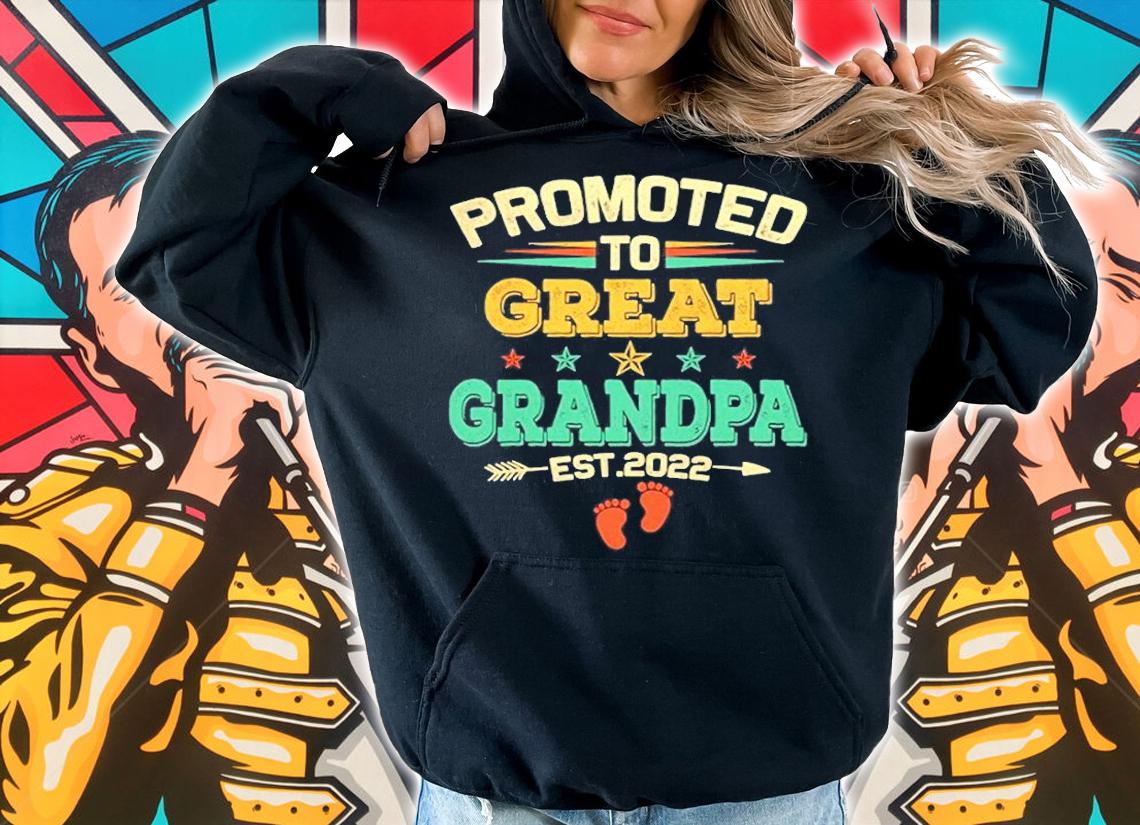 Promoted To Great Grandpa Est 2022 Vintage T-Shirt t-shirt hoodie