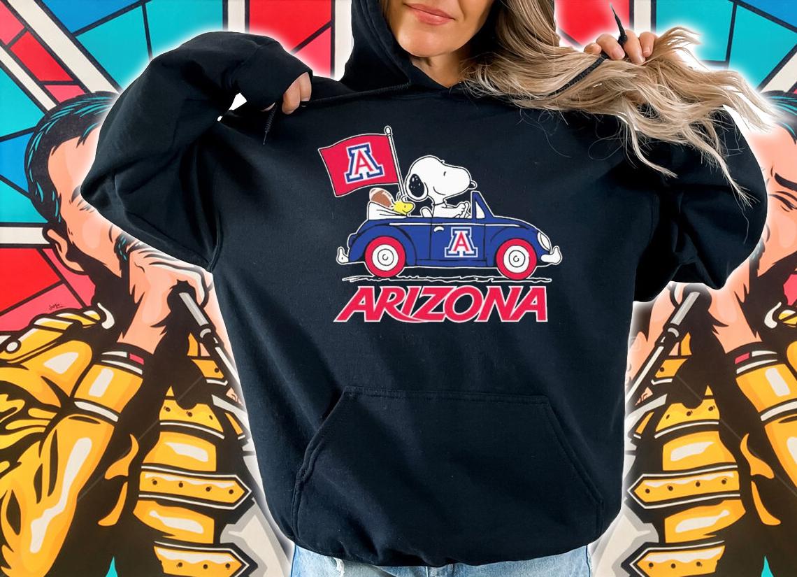 Snoopy And Woodstock Driving Car Arizona Wildcats Flag t-shirt