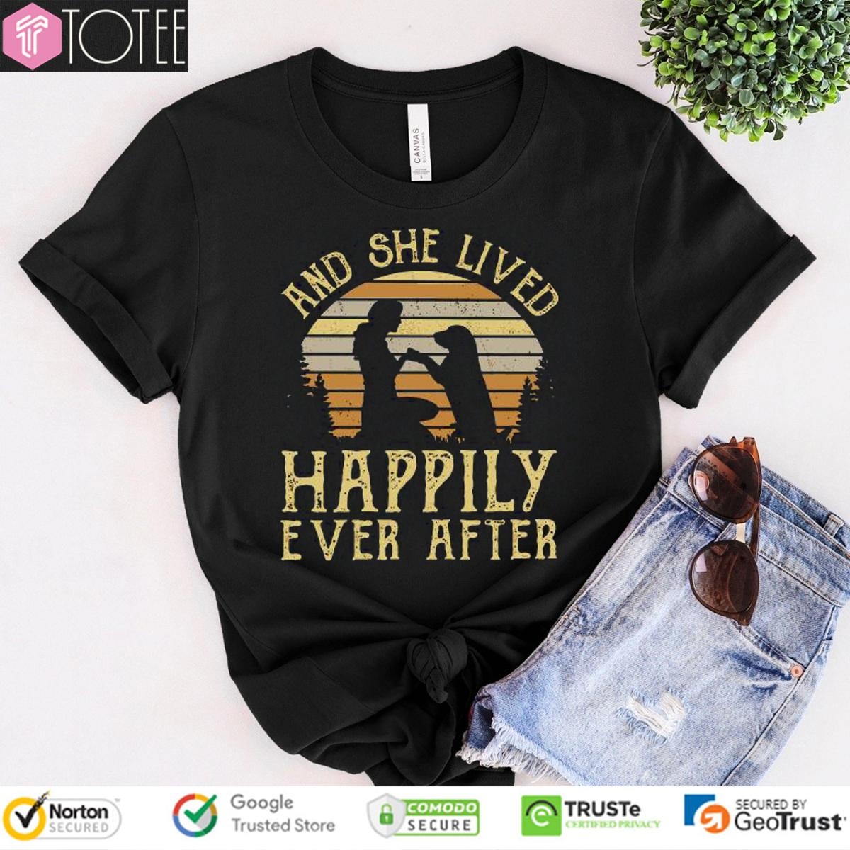 Girl And Her Dog She Lived Happily Ever After Sunset Vintage T-shirt